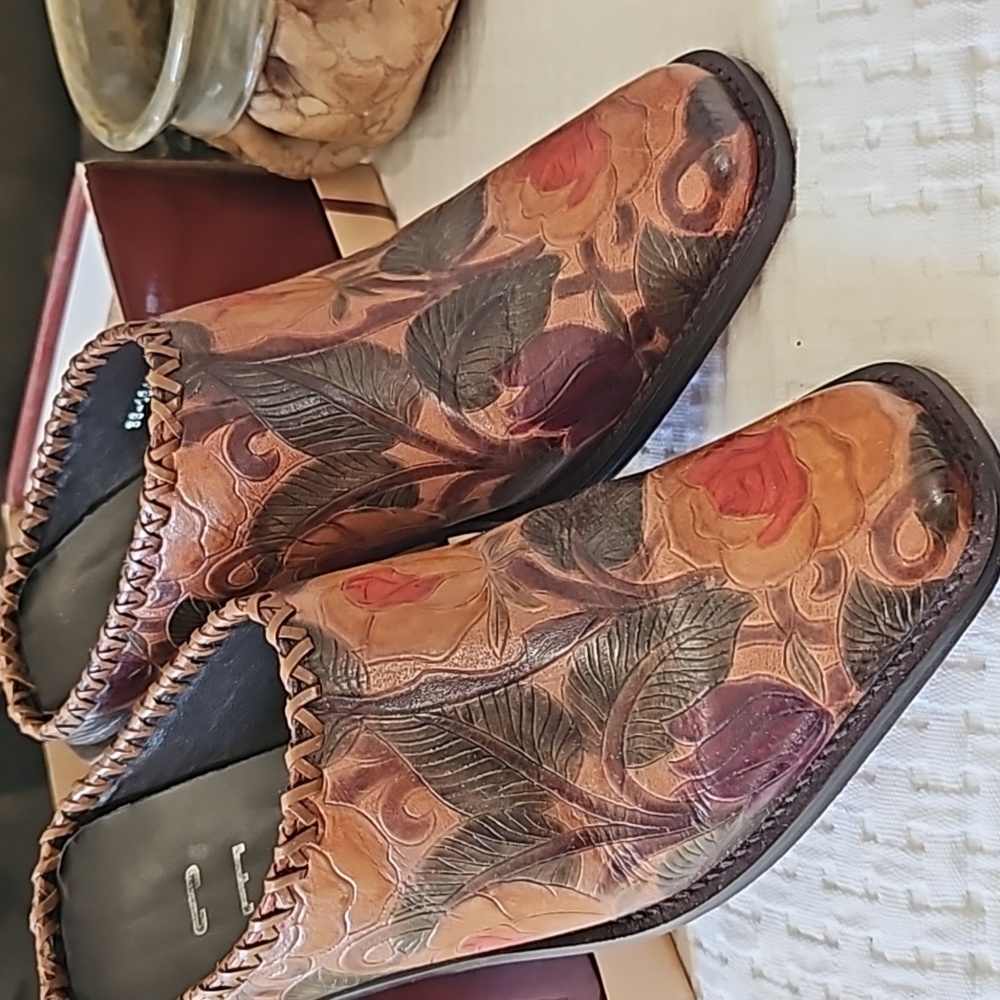 CEM Hand Tooled Leather Mules size 5.5/36